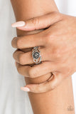 Paparazzi Couldnt Care FLAWLESS - Silver Ring