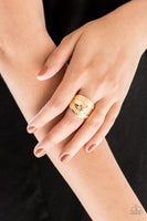 Paparazzi Sunset Groove - Gold - Ring