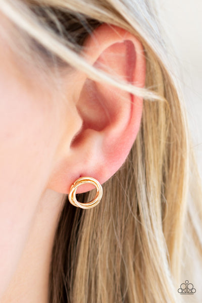 Paparazzi Post Earrings Simple Radiance - Gold