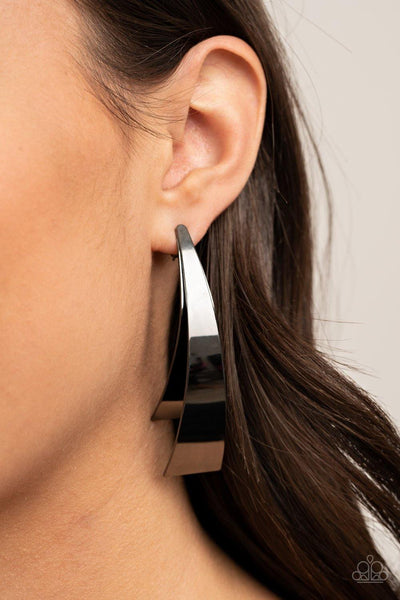 Paparazzi Underestimated Edge - Black Earrings - The Jewelry Box Collection 