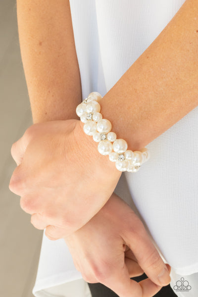 Paparazzi Flirt Alert - White Pearl Bracelet