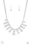 Paparazzi Necklace Celebrity Couture - White