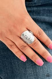 Paparazzi Hit The BRIGHTS - Silver - Hammered Ring - Fashion Fix / Trend Blend Exclusive August 2019